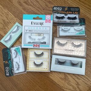 BUNDLE OF LASHES NEVER WORN